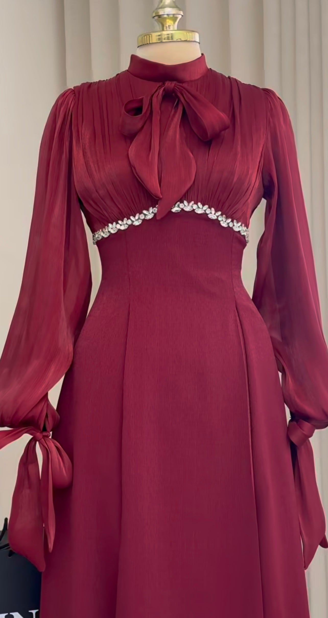 فستان ايزابيل